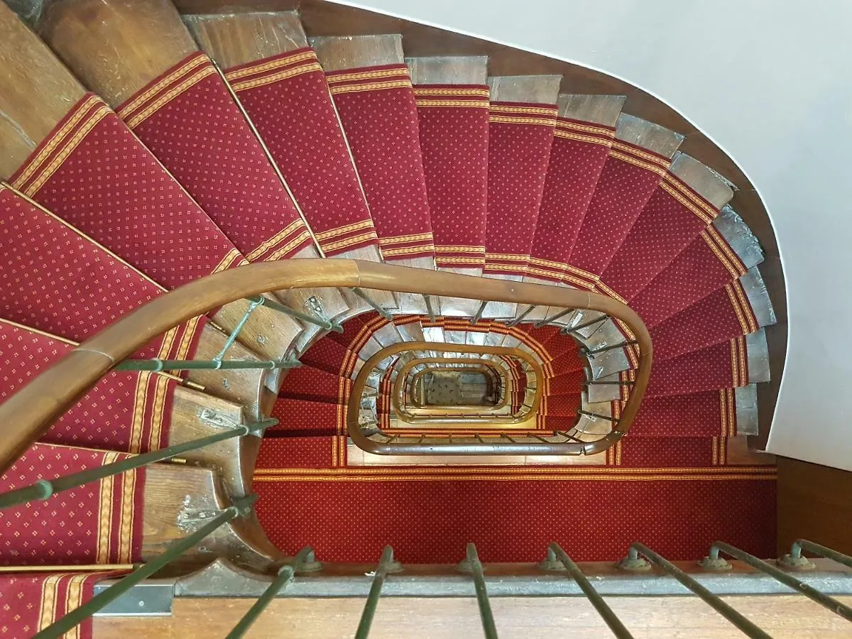 De Venise 2* Париж